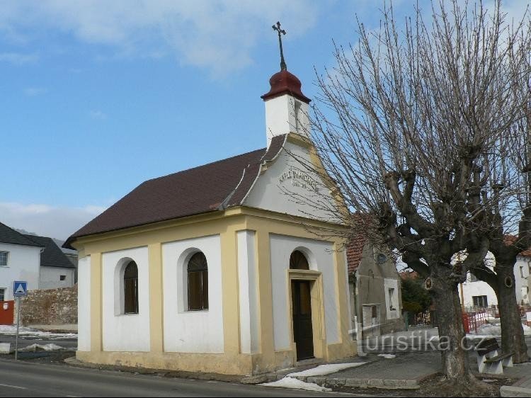 Capilla en el pueblo