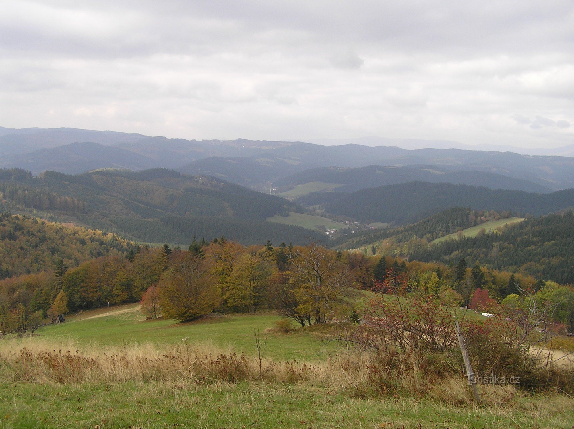 Παρεκκλήσι κάτω από το Javorníček - θέα από το παρεκκλήσι προς τα βόρεια (Οκτώβριος 2007)