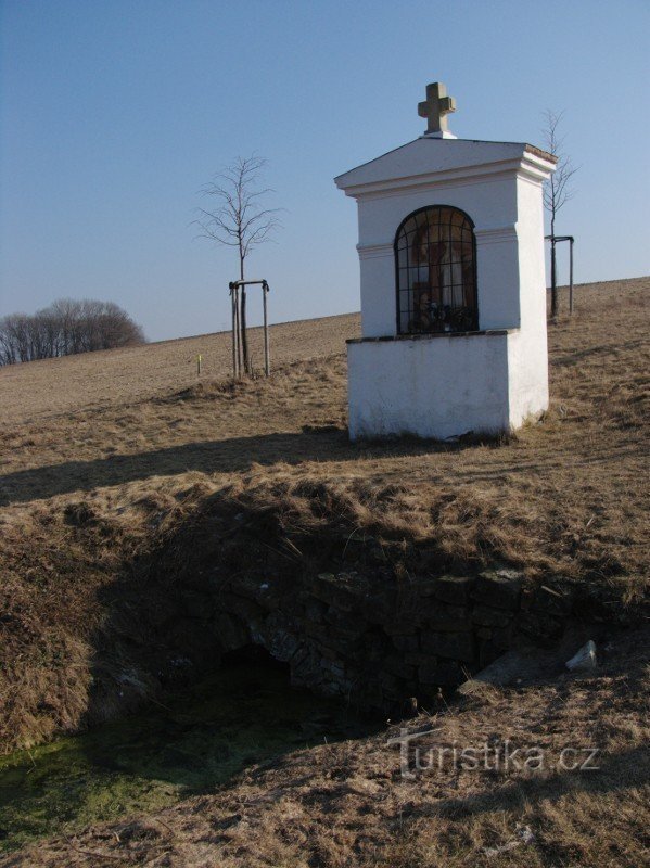 Kapela sv. Vojtěcha s zdencem