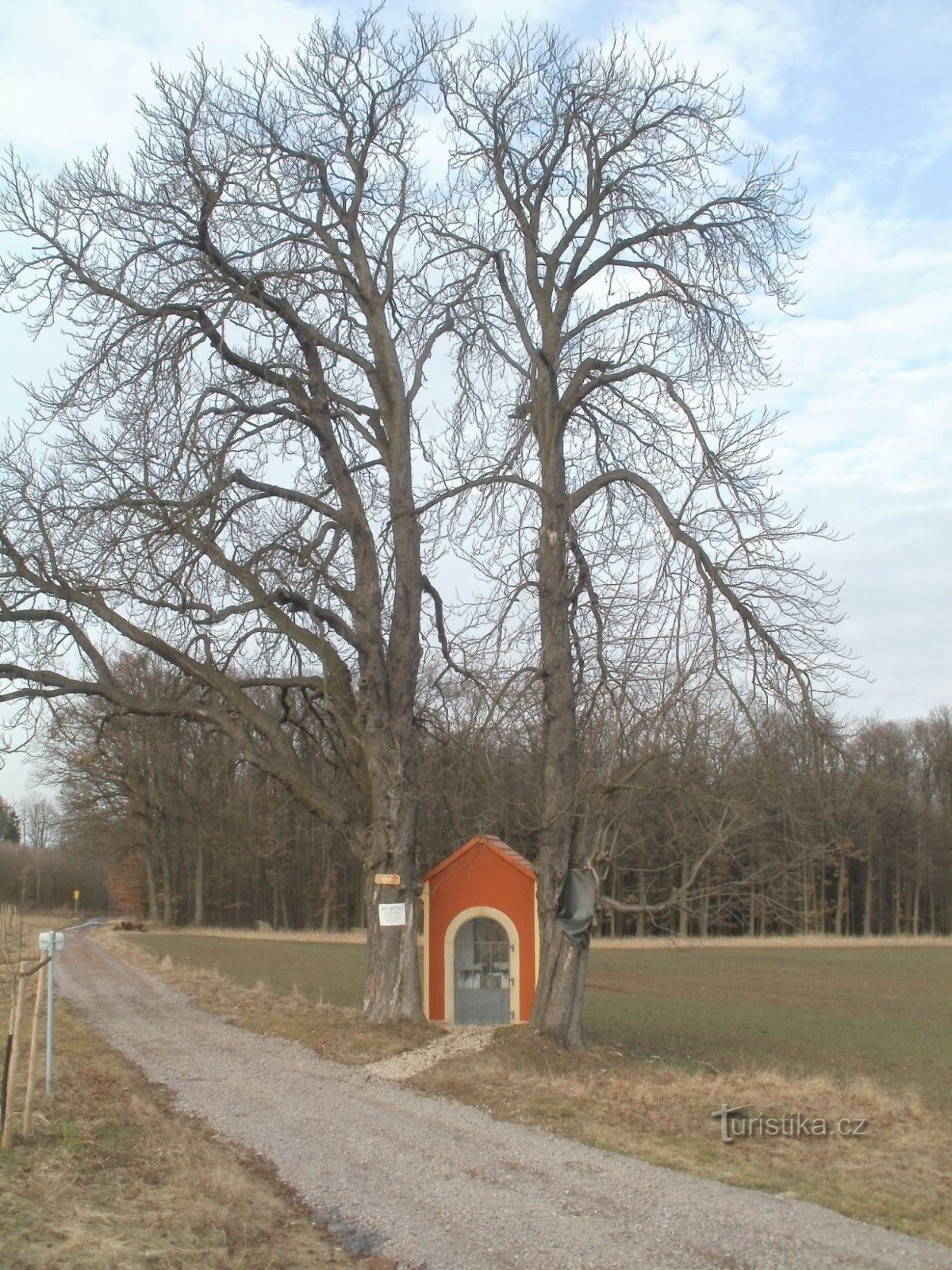 kápolna Hrádek mellett