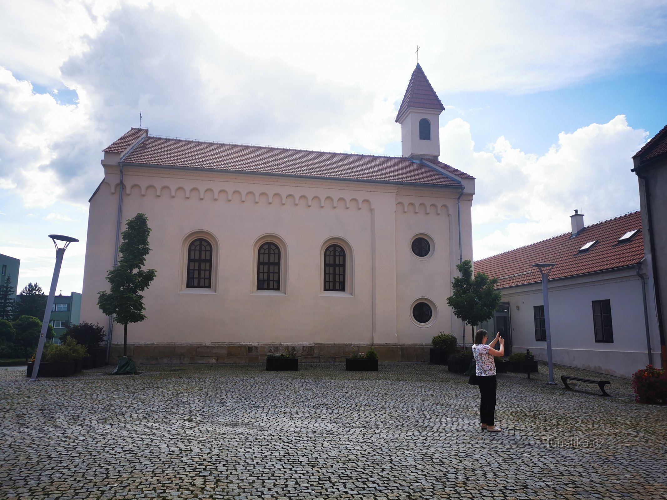 heute wird die kapelle für kulturelle veranstaltungen genutzt, sie ist mit dem speicher verbunden