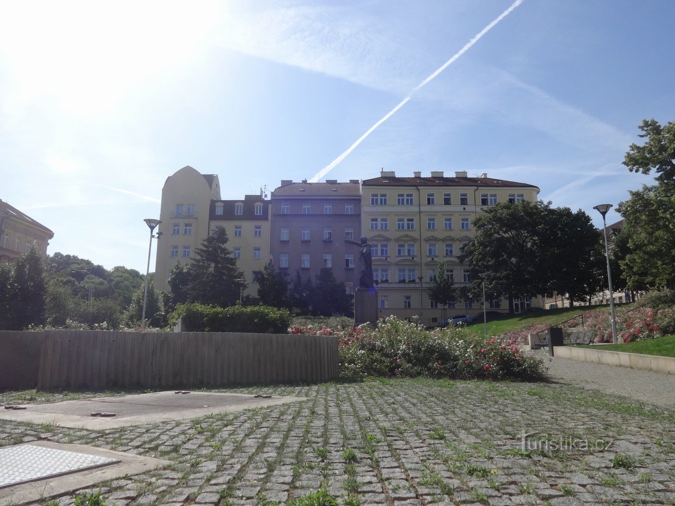 Karel Havlíček Borovský e seu interessante monumento em Praga