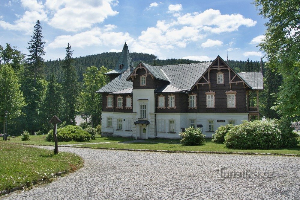 Karlova Studánka – casa de spa Vlasta (villa Vlasta)