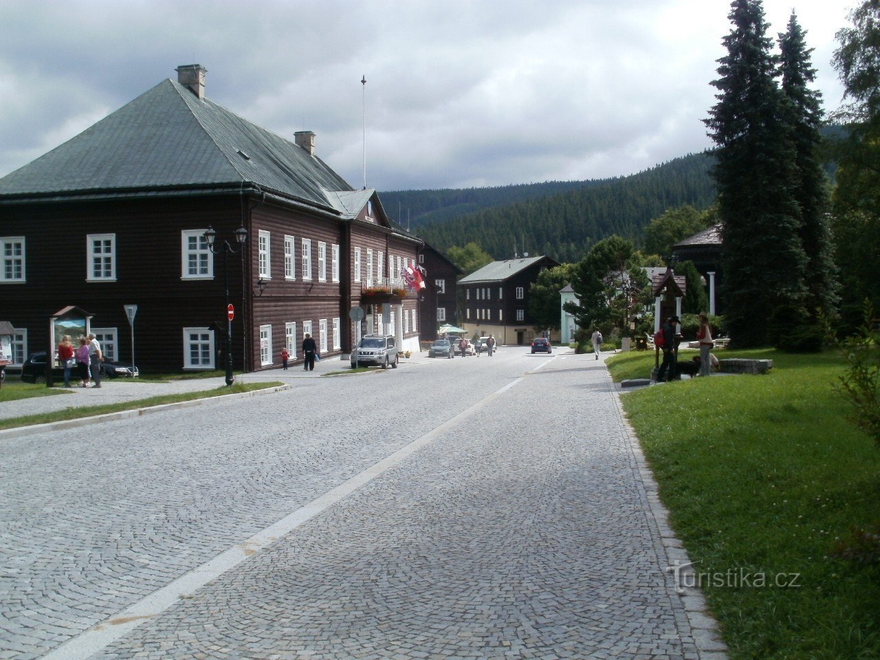 Karlova Studánka 遠くから