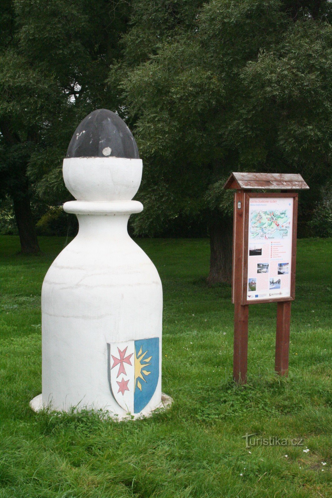 Σκάκι Karlštejnské - Λευκός σουτέρ Dobřichovice