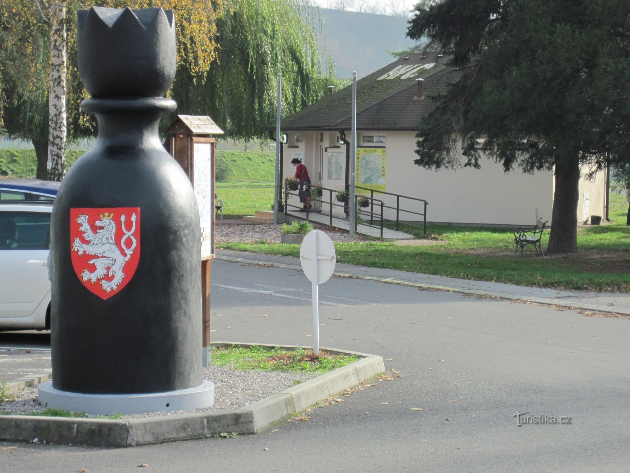 Karlštejn šah - črni kralj Karlštejn