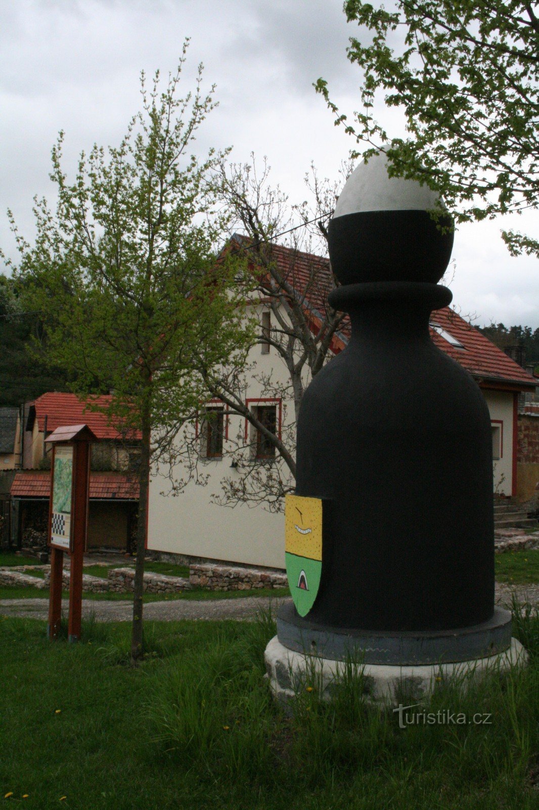 Σκάκι Karlštejnské - Μαύρος σκοπευτής Suchomasty