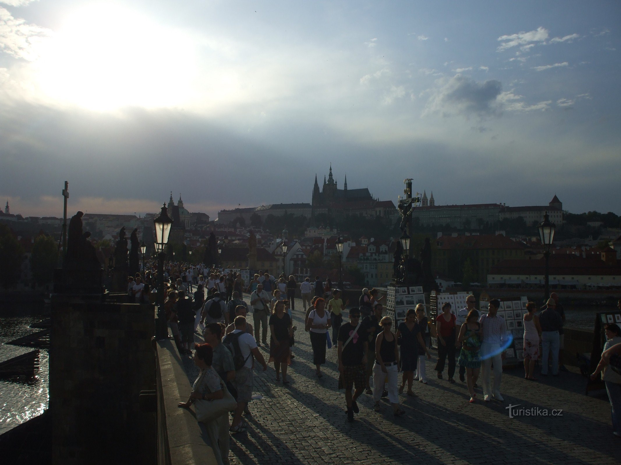 Karlov most in njegove skulpture.