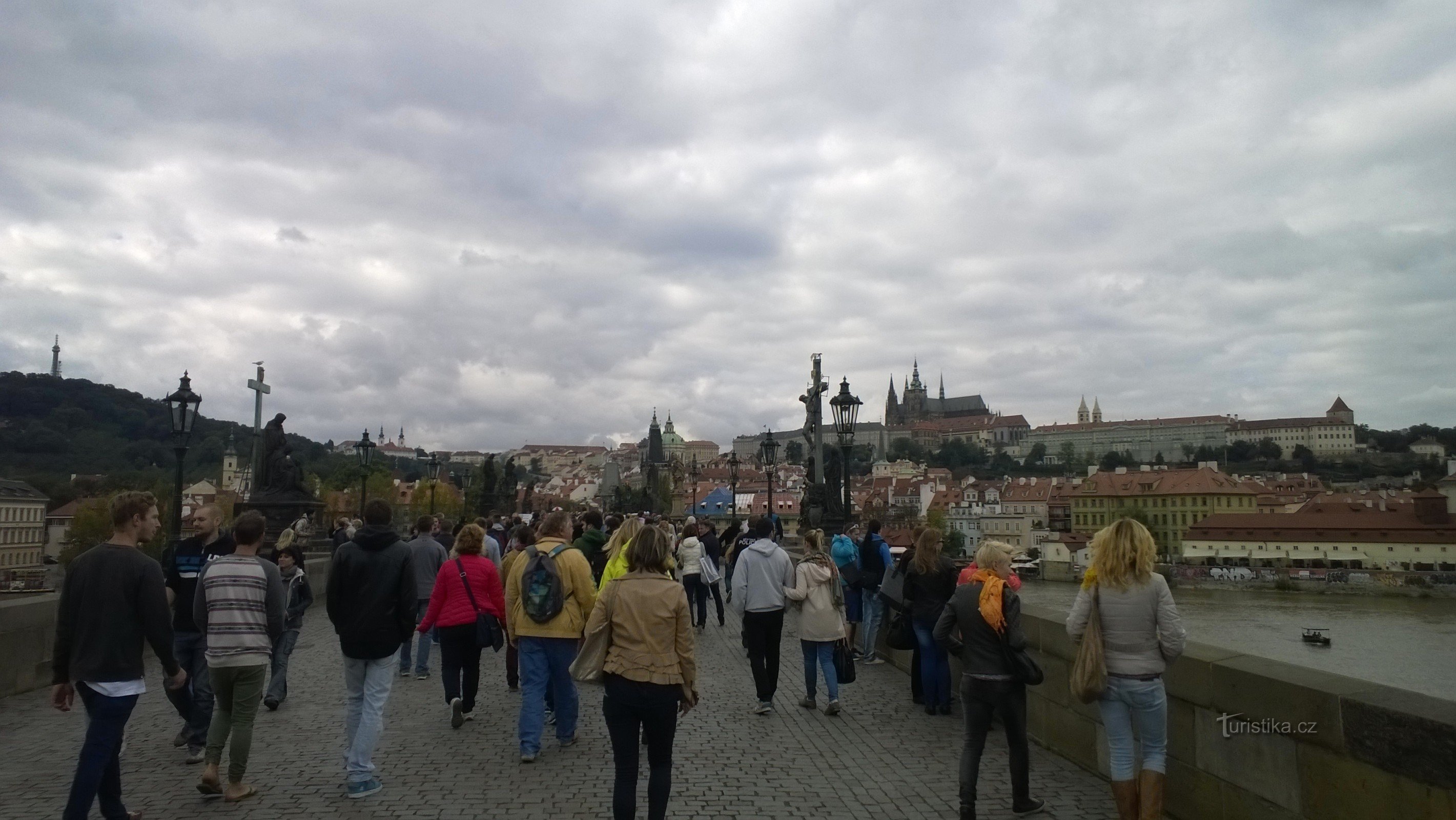 Karlov most i njegove skulpture.