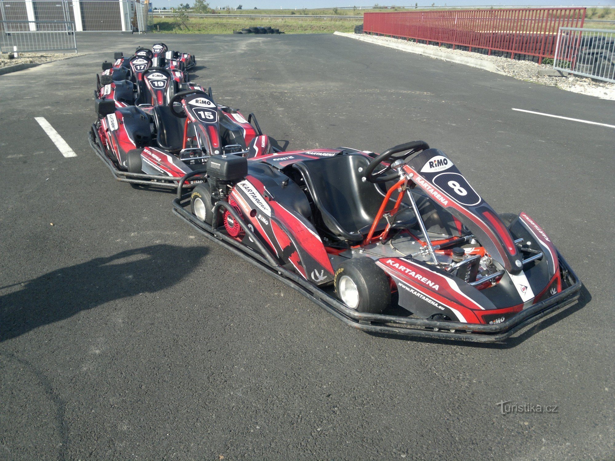 Kartarena Ypsilonka - circuit de karting professionnel