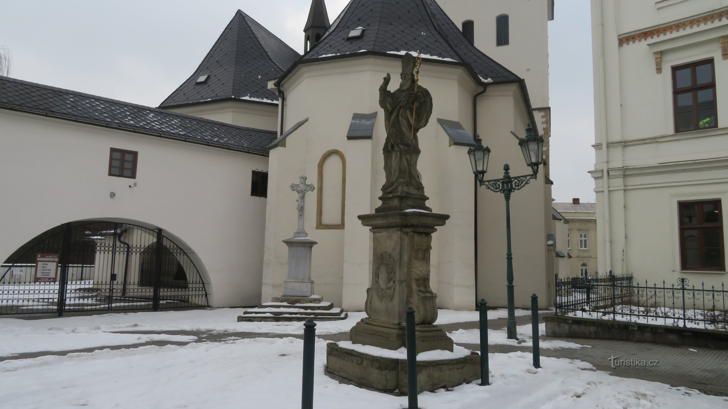 Karviná - les deux seules statues de St. Patrick en République tchèque