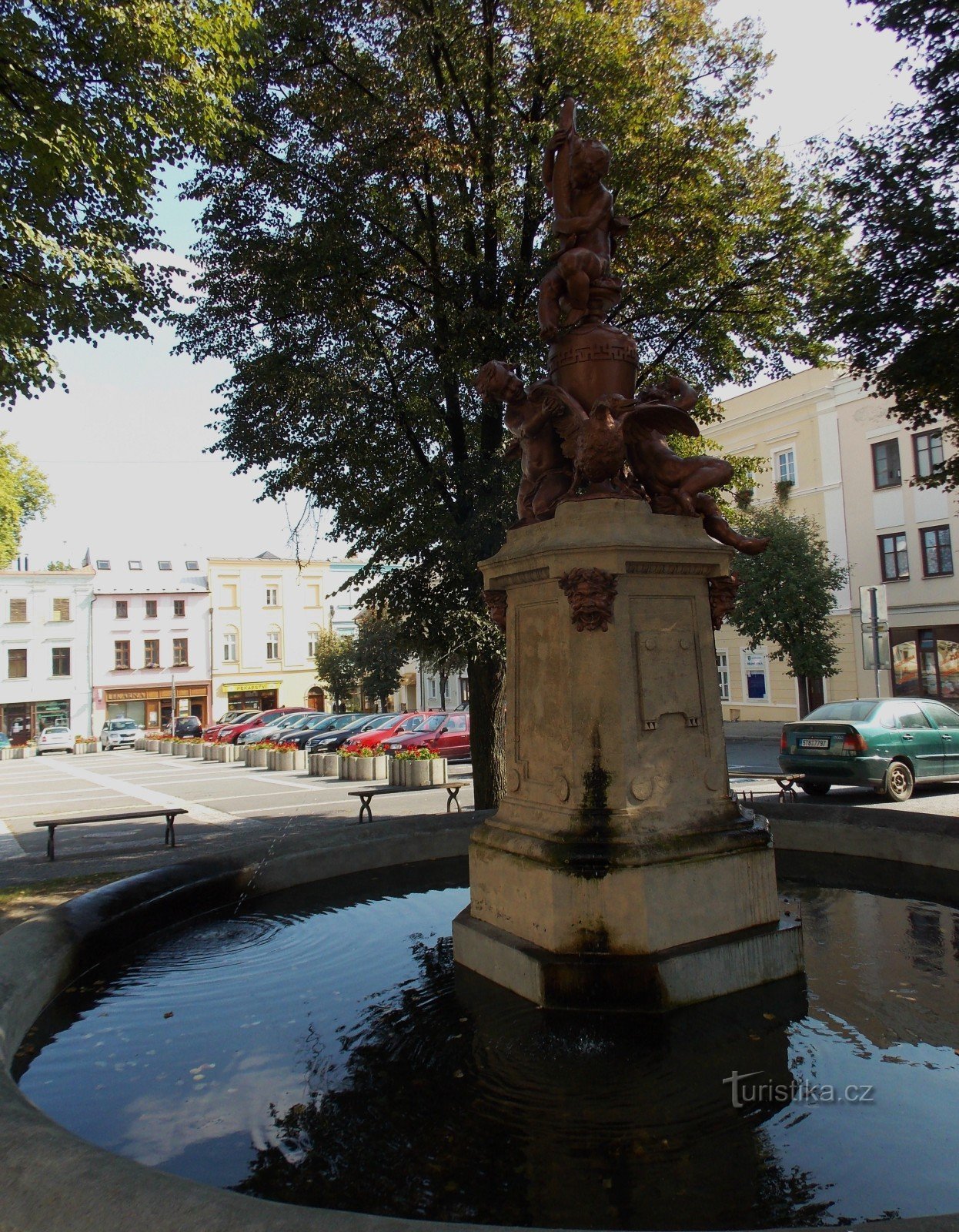 A szökőkút - az odary-i Masaryk tér meghatározó eleme