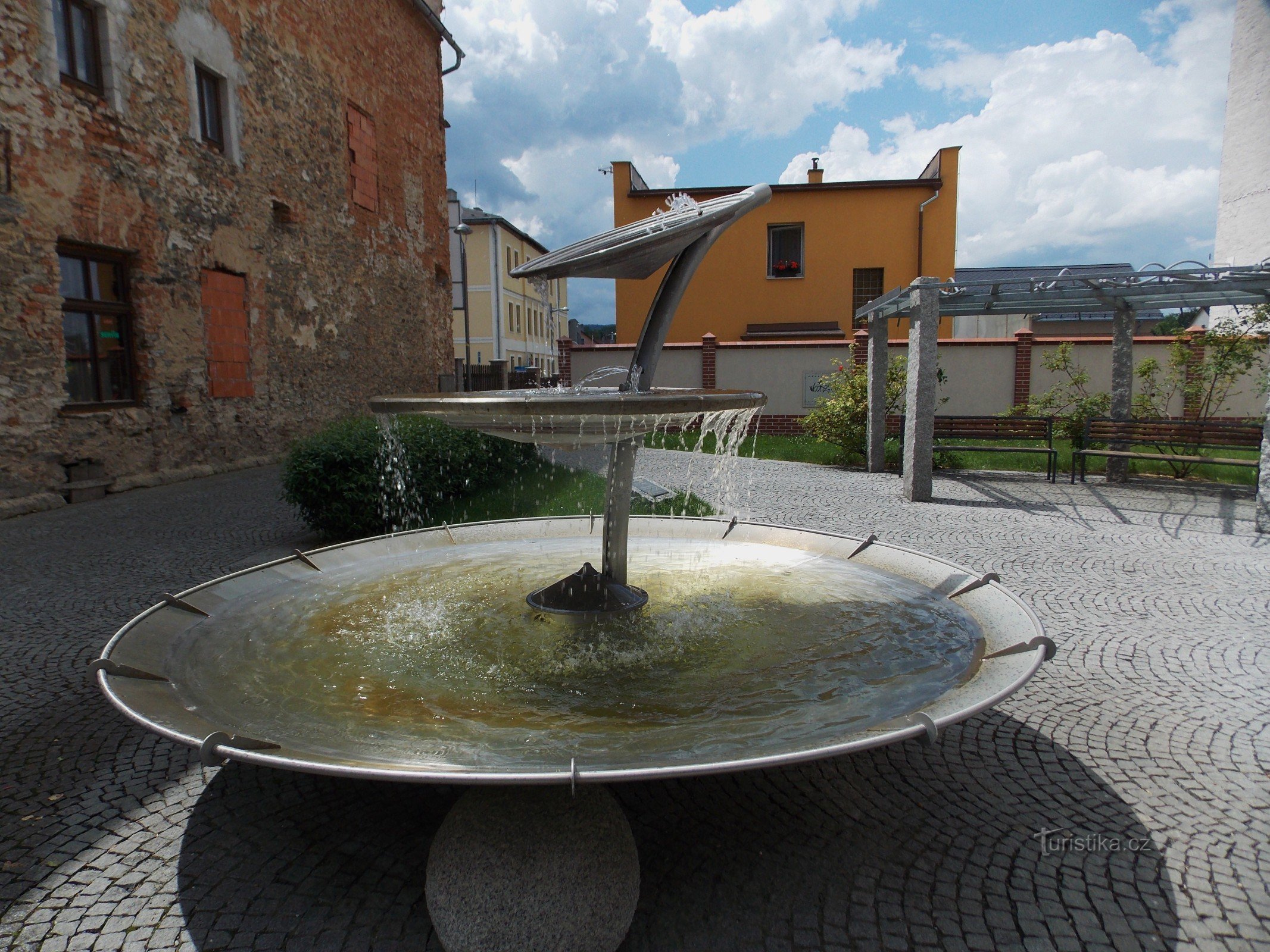 La fontana di Náměstí Svobody a Zlaté Hory