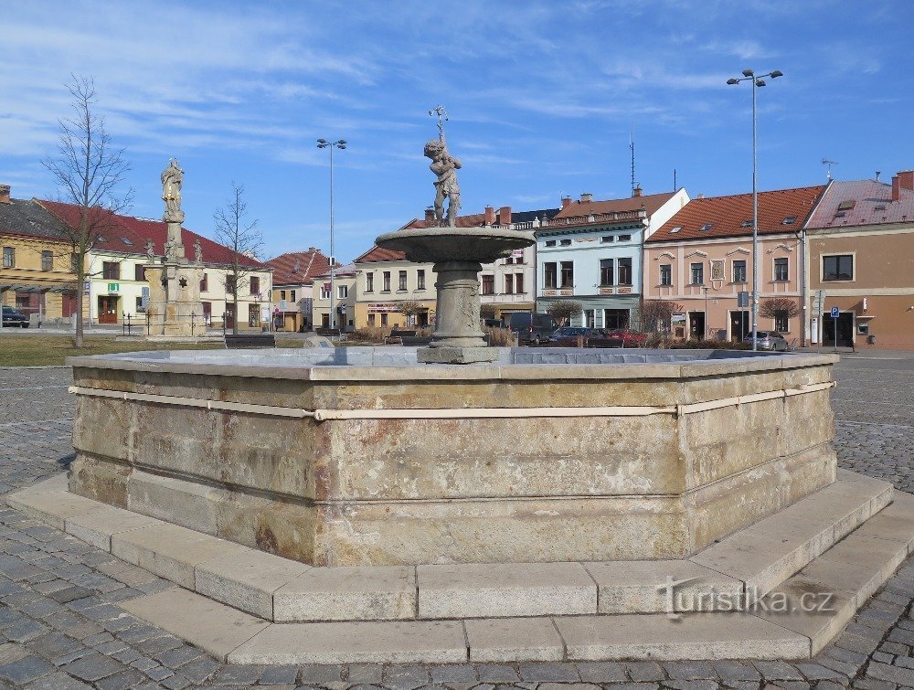 fountain on Palackého náměstí