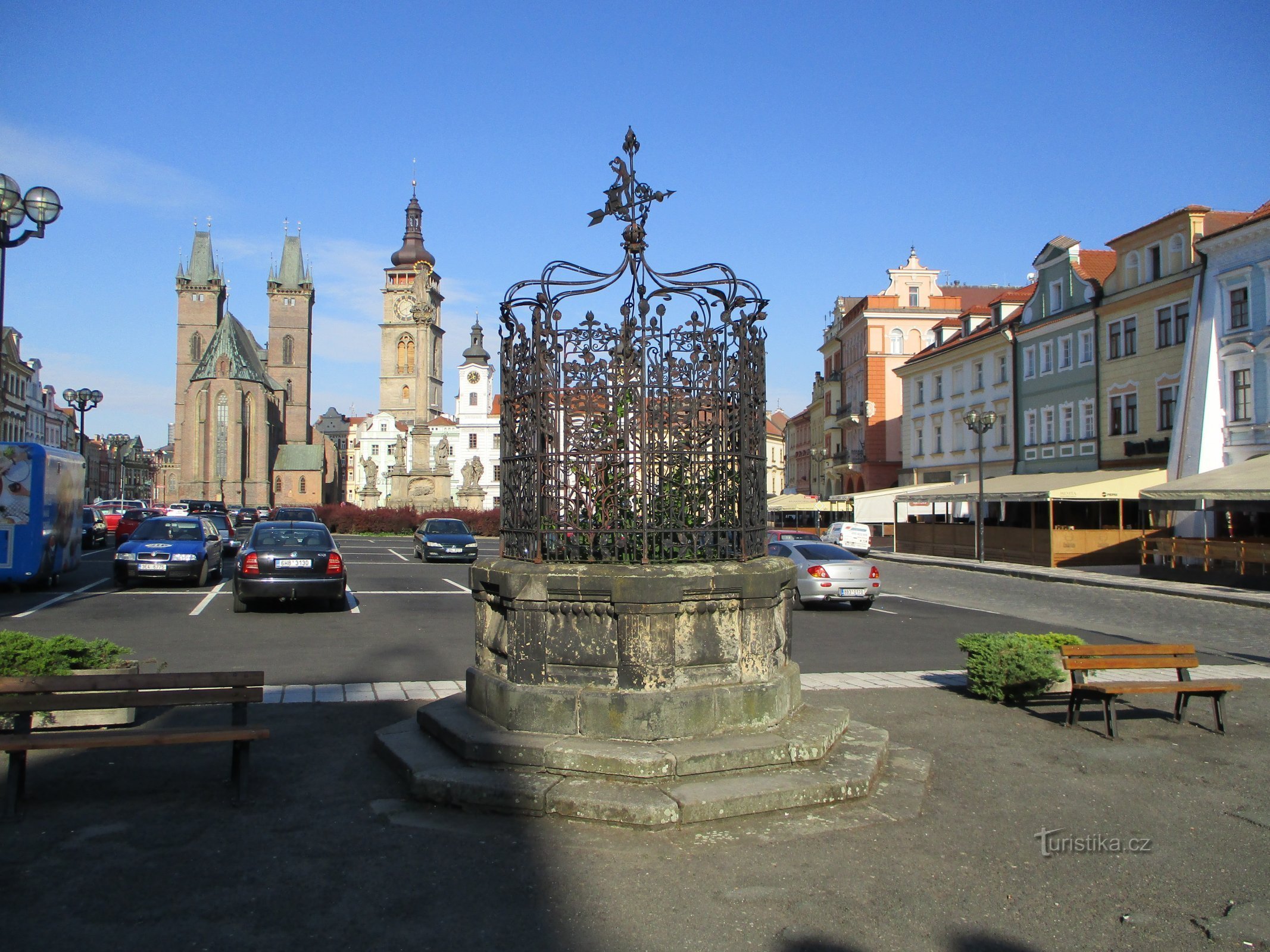 Brunnen auf dem Großen Ring (Hradec Králové, 6.7.2019)