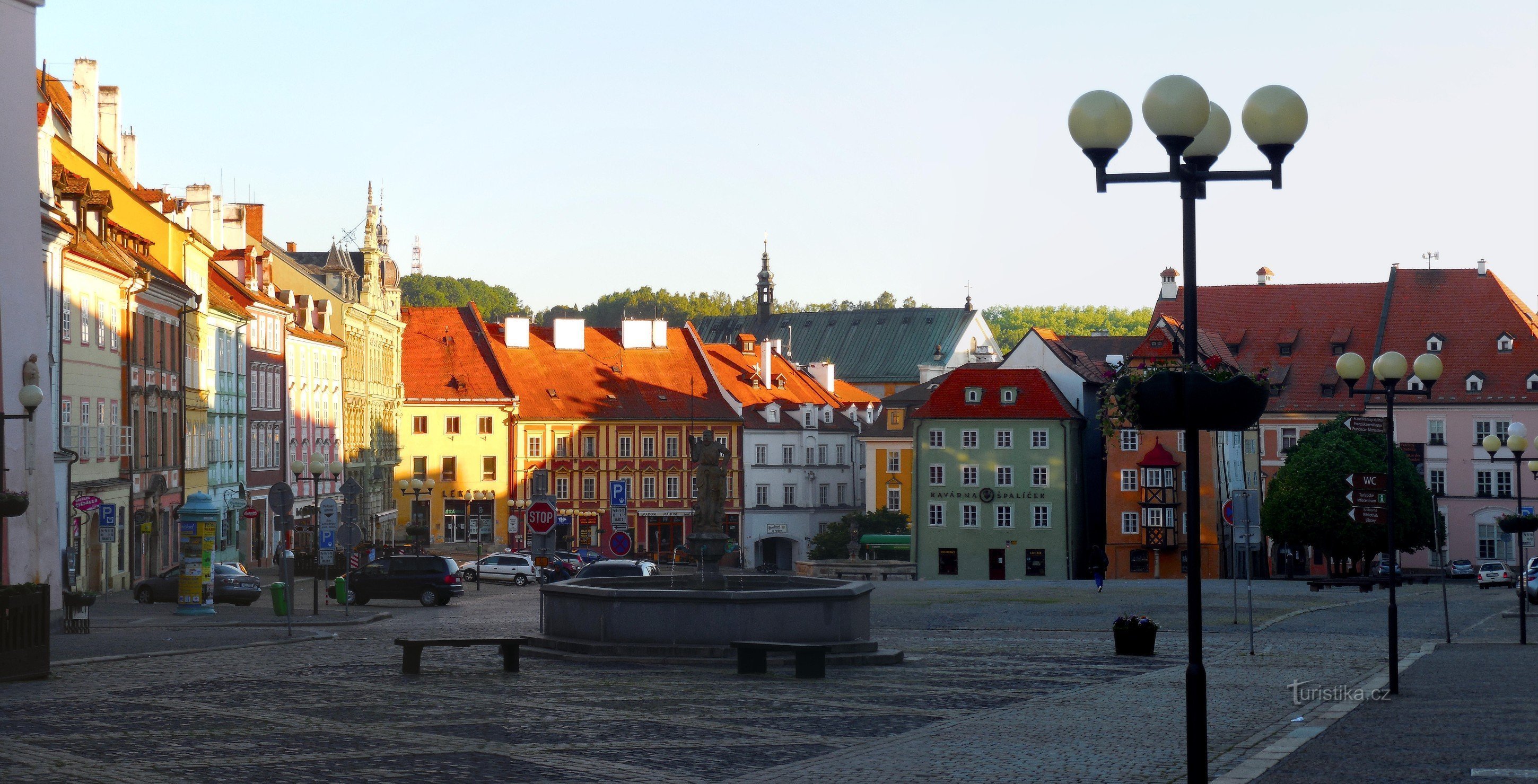 Ritari Rolandin suihkulähde, Krále Jiřího z Poděbrady-aukio, Cheb