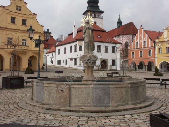 kašna se sochou sv. Jakuba Většího