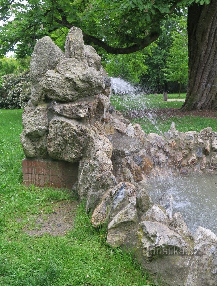 fontaine jaillissante