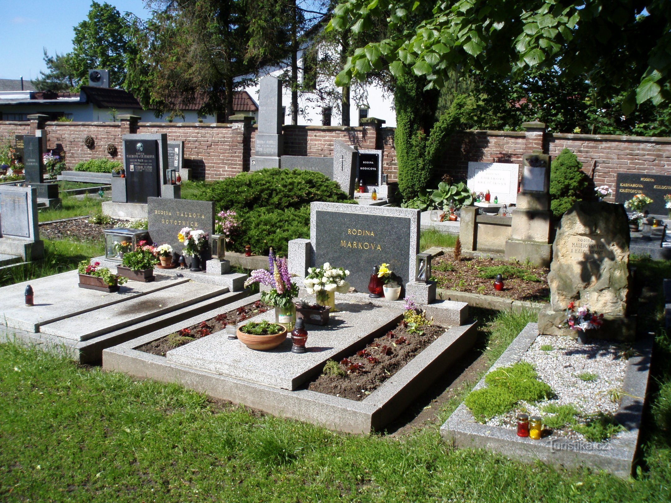 Cementerio católico en Svinary (Hradec Králové, 4.6.2010 de junio de XNUMX)