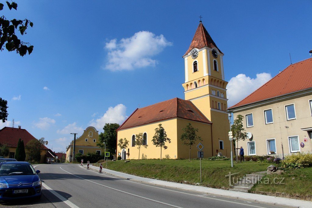 Katovice, cerkev sv. Filip in Jakob