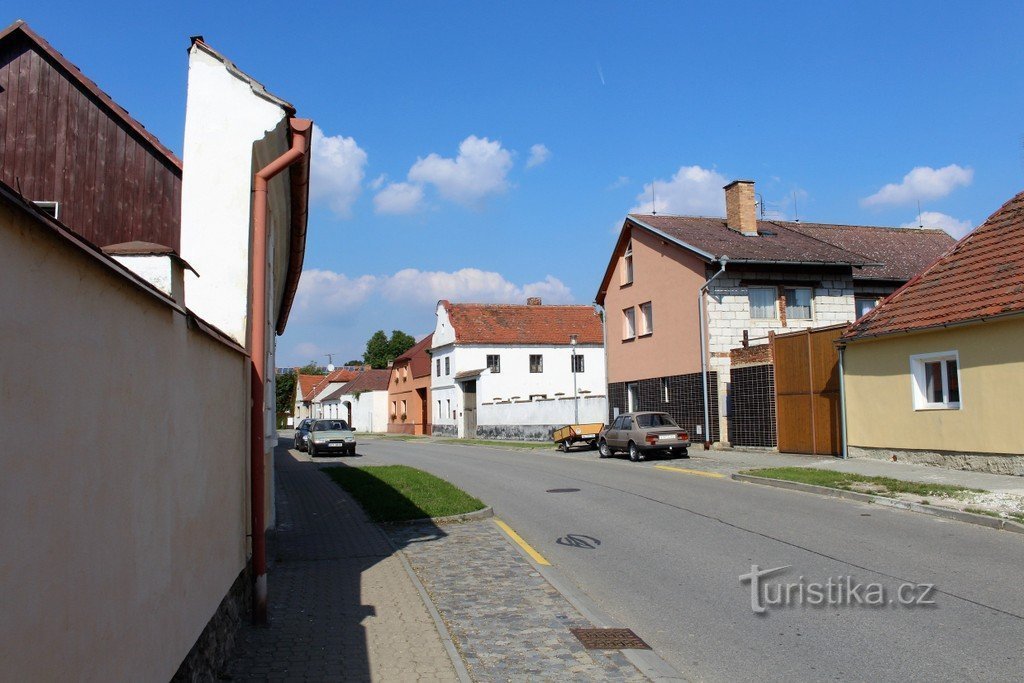 Katowice, ulica od placu do mostu