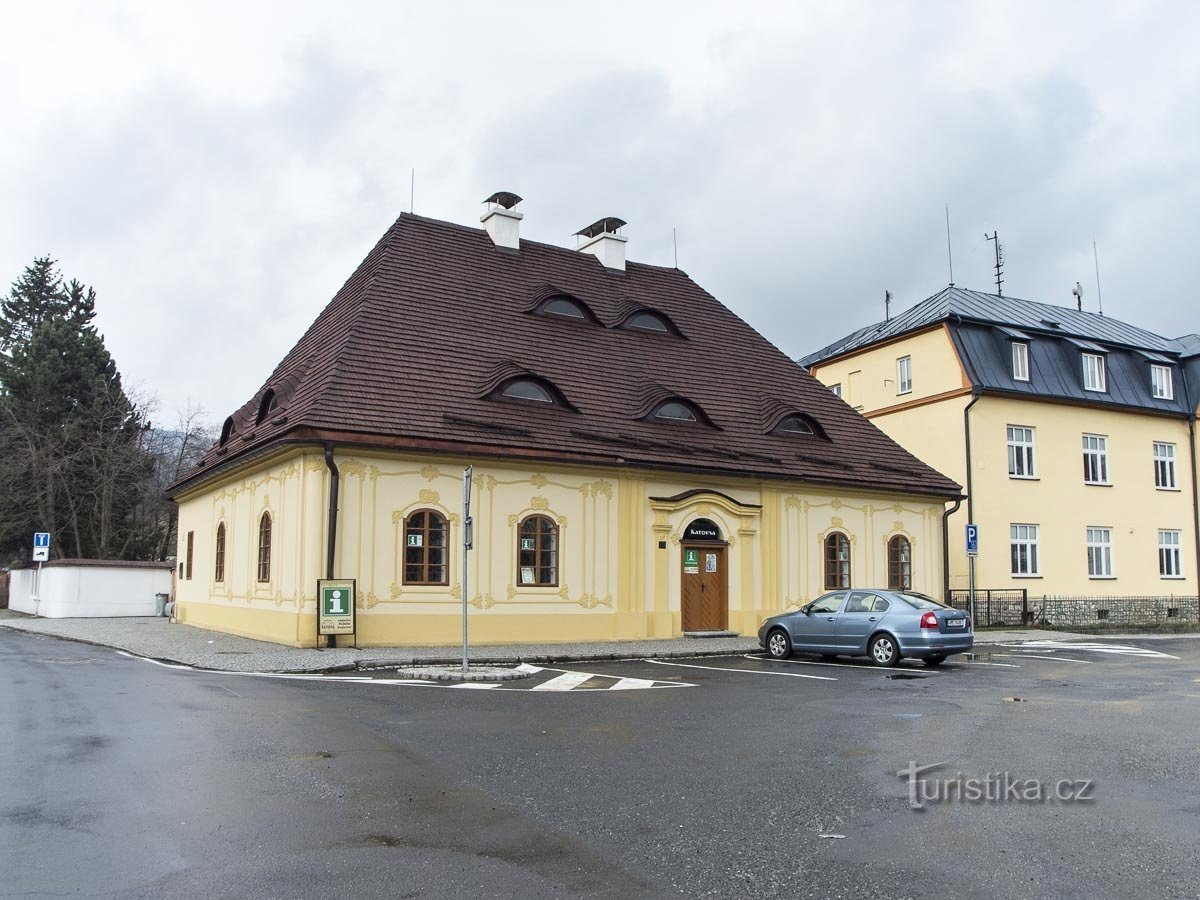 The execution house in the new facade