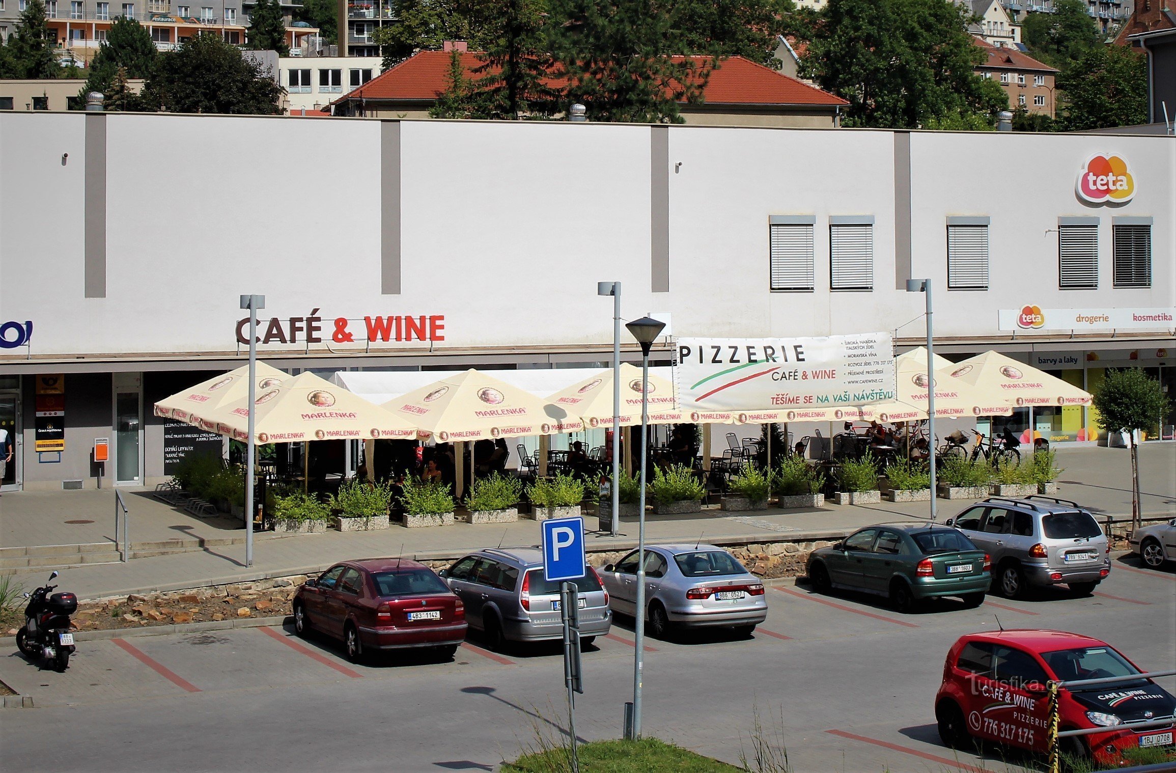 Kavárna a pizzerie Café & Wine