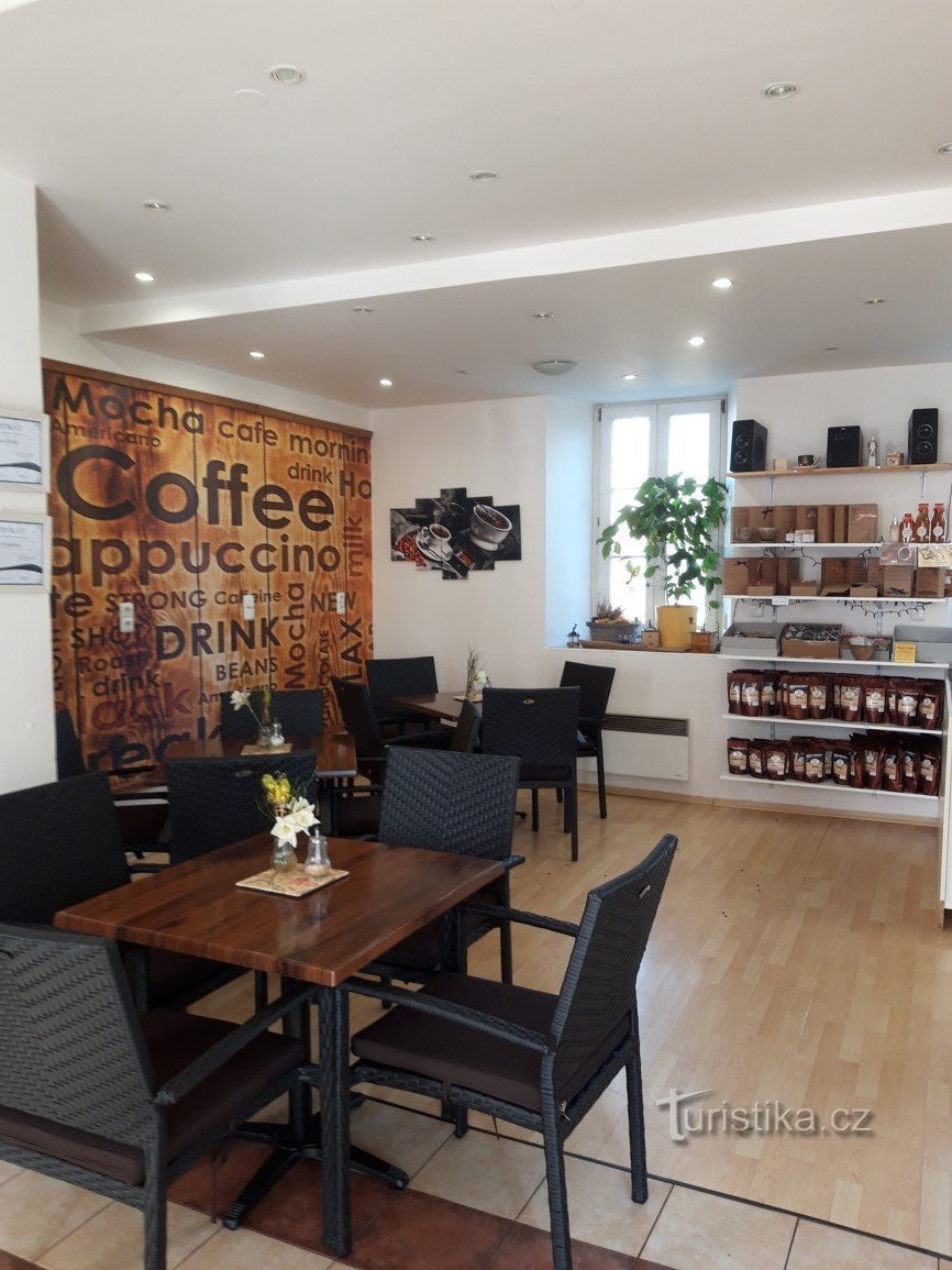 Kavarna KAFE LAKY v Češki Lipi