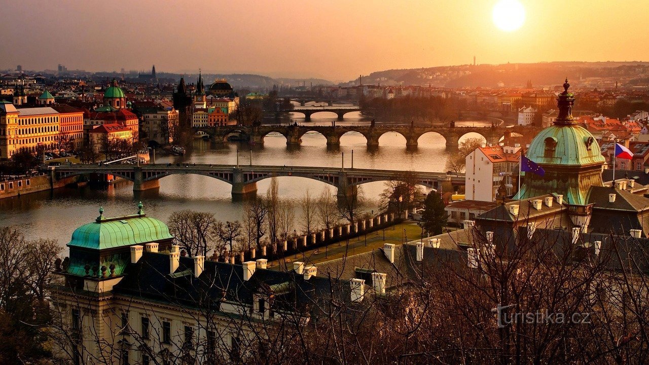 Hvor skal man bo billigt i Prag?