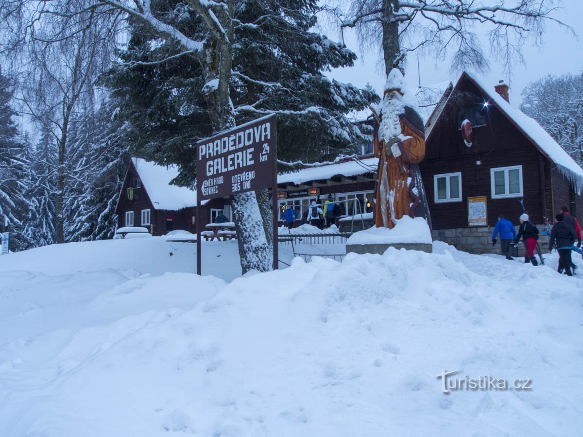 Kiedy pierwszy pub zostanie pominięty, pozostałe są zamknięte