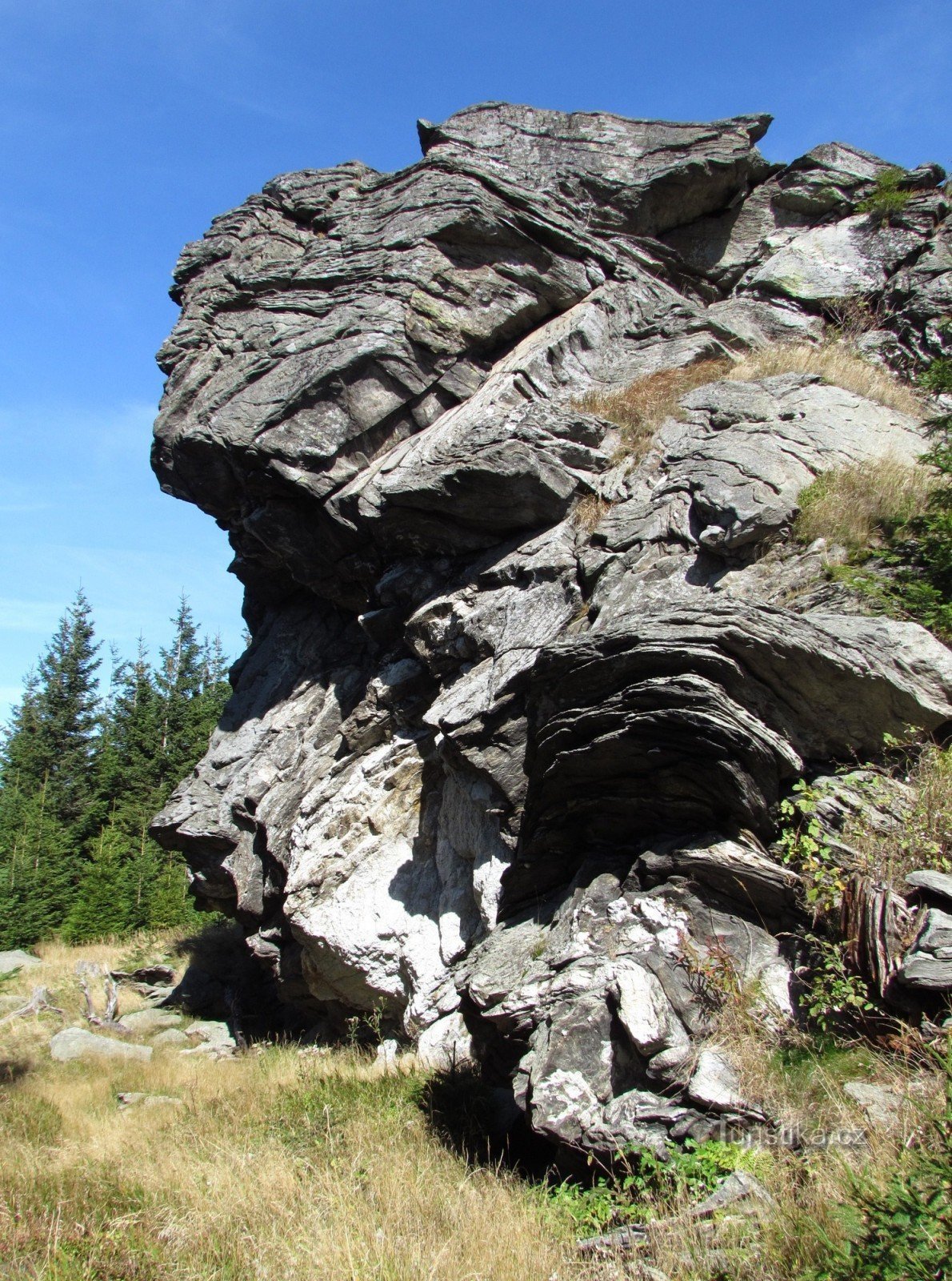 Till klippstäderna på Žárové vrch och Plošín