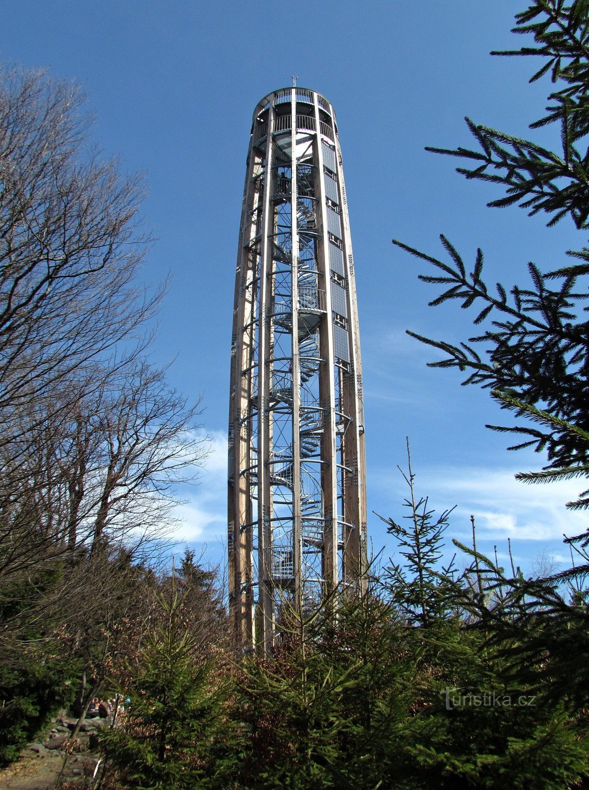 Kelčský Javorník and its new lookout tower