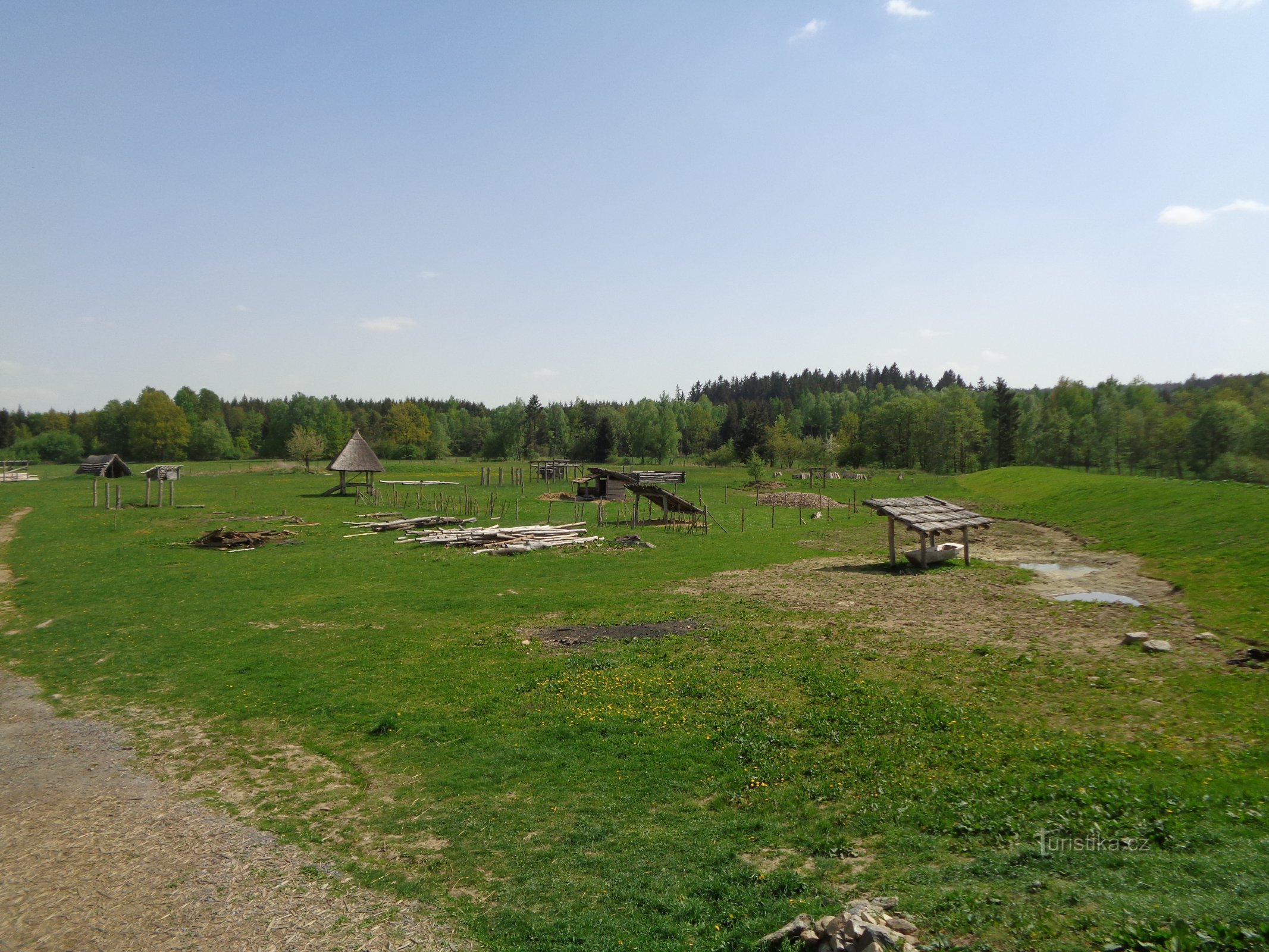 Archeoskanzen celta em Nasavrky
