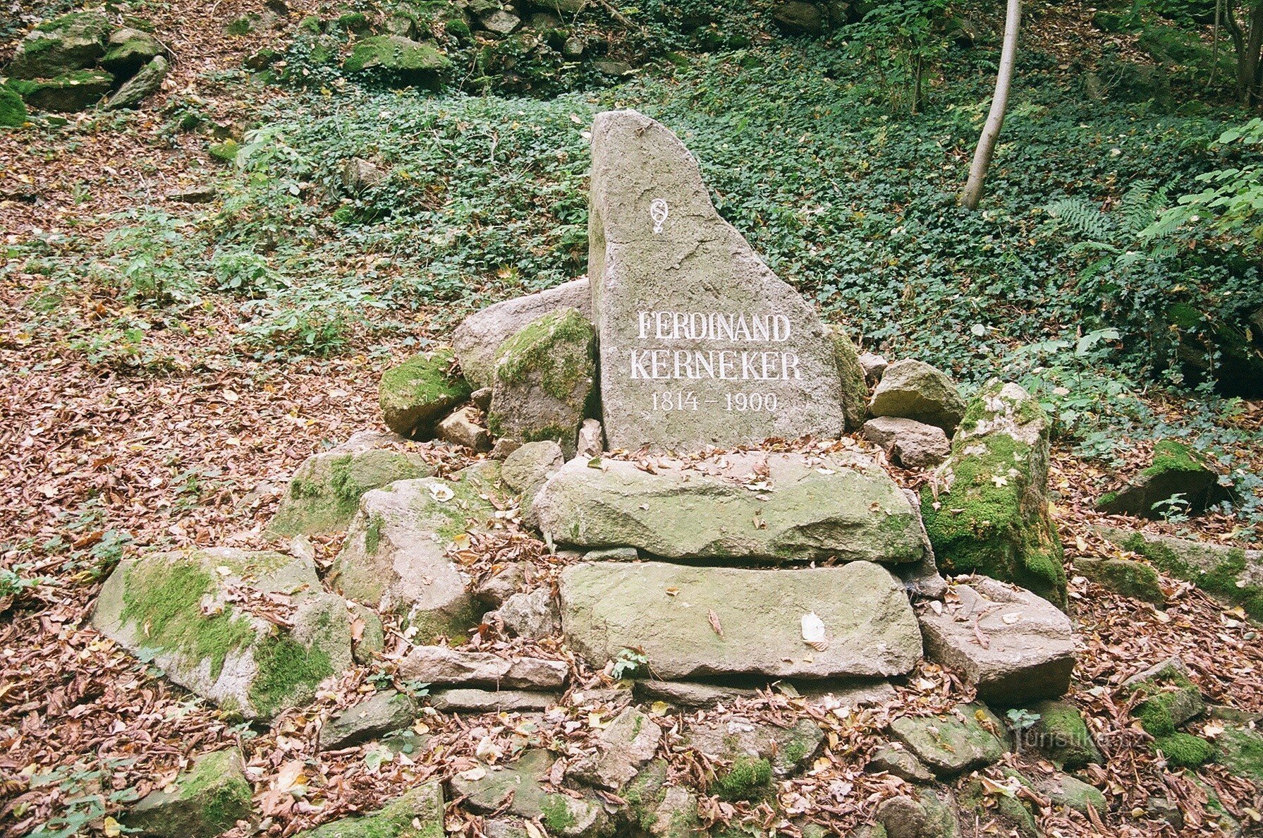 Пам'ятник Кернекеру