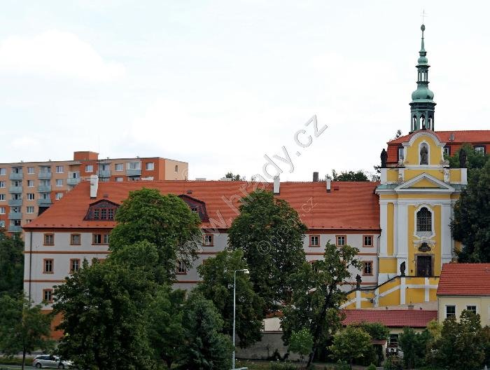 klášter alžbětinek s kostelem sv. Alžběty a sv. Rodiny