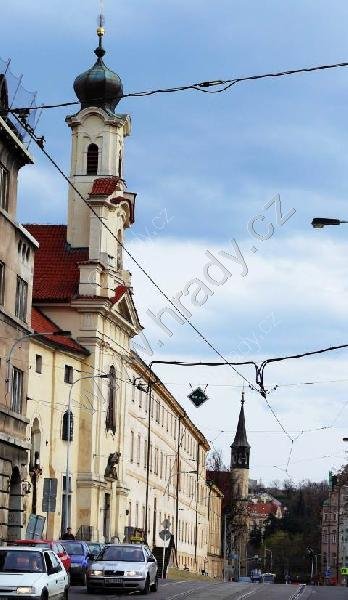 klášter alžbětinek u kostela Panny Marie Sedmibolestné