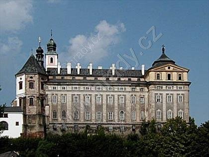 klášter benediktinů s kostelem sv. Vojtěcha