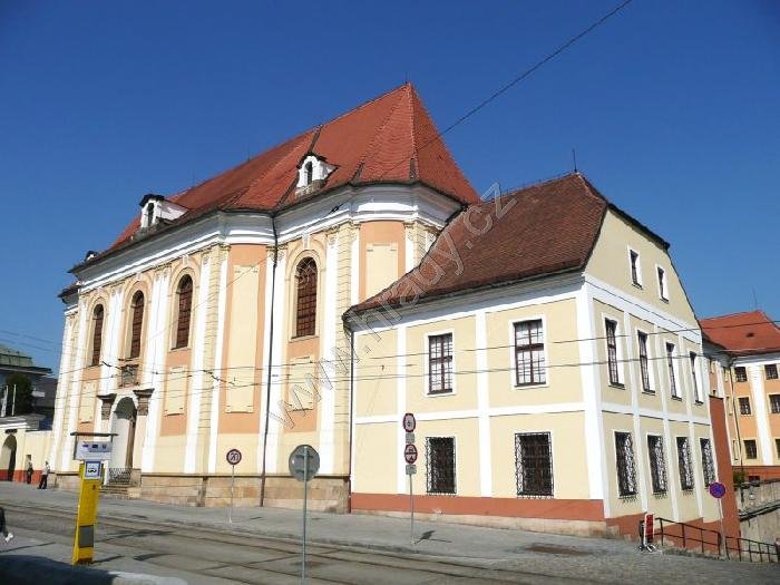 klášter klarisek s kostelem sv. Kláry