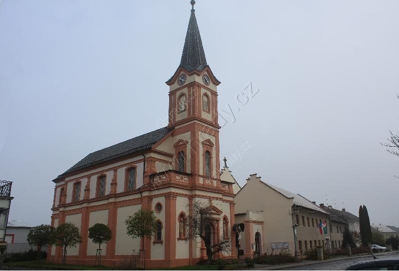 klášter redemptoristů s kostelem Božského Srdce Páně