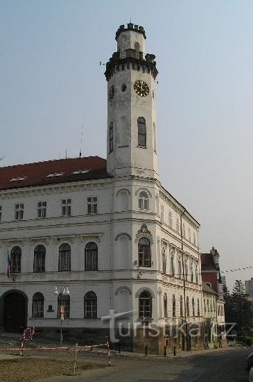 Klášterec nad Ohří: town hall
