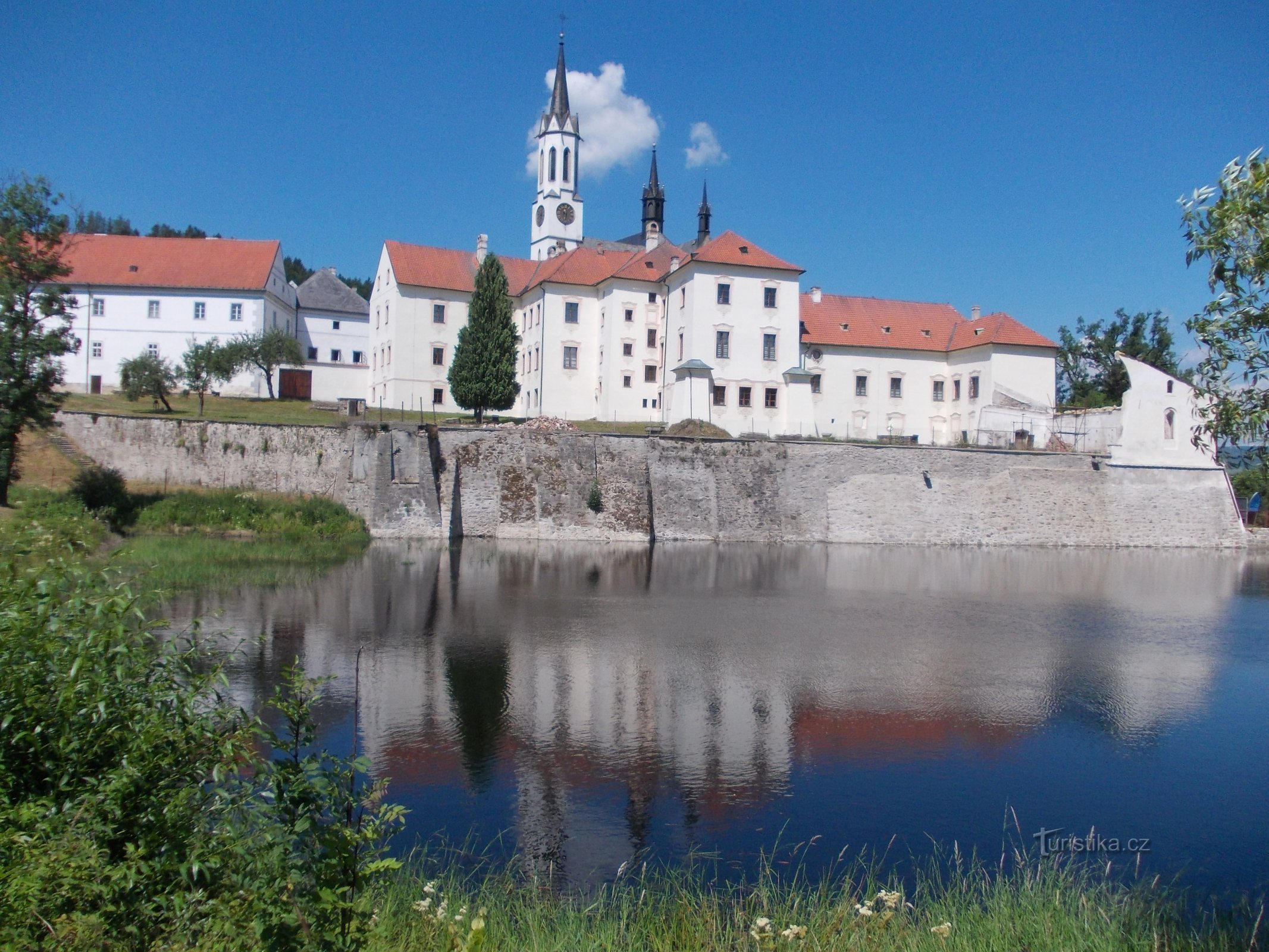 monastère