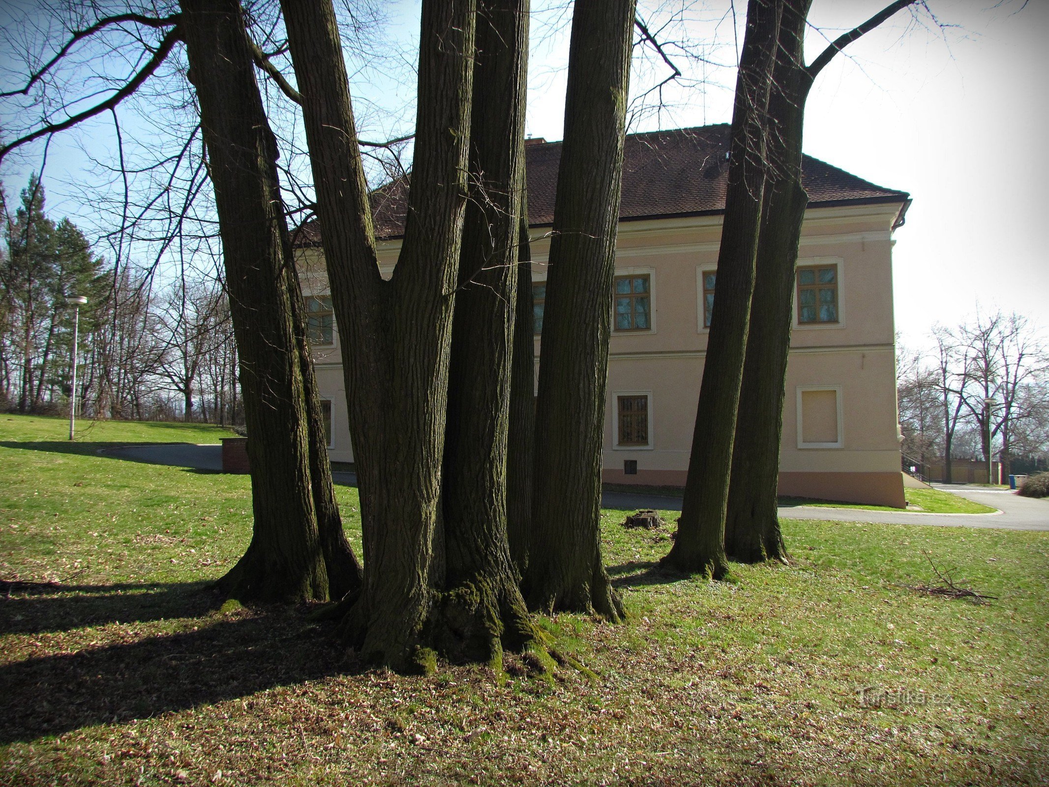 Klečůvka - 城堡和公园