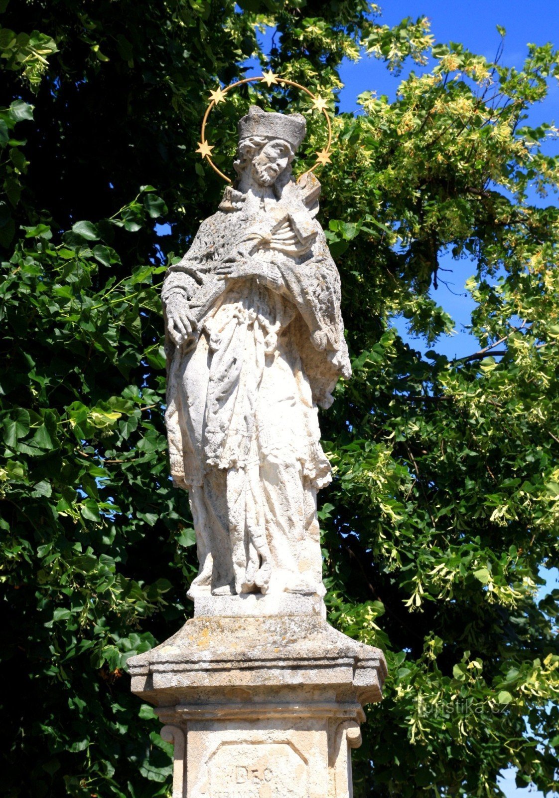 Klentnice - statue of St. Jan Nepomucký