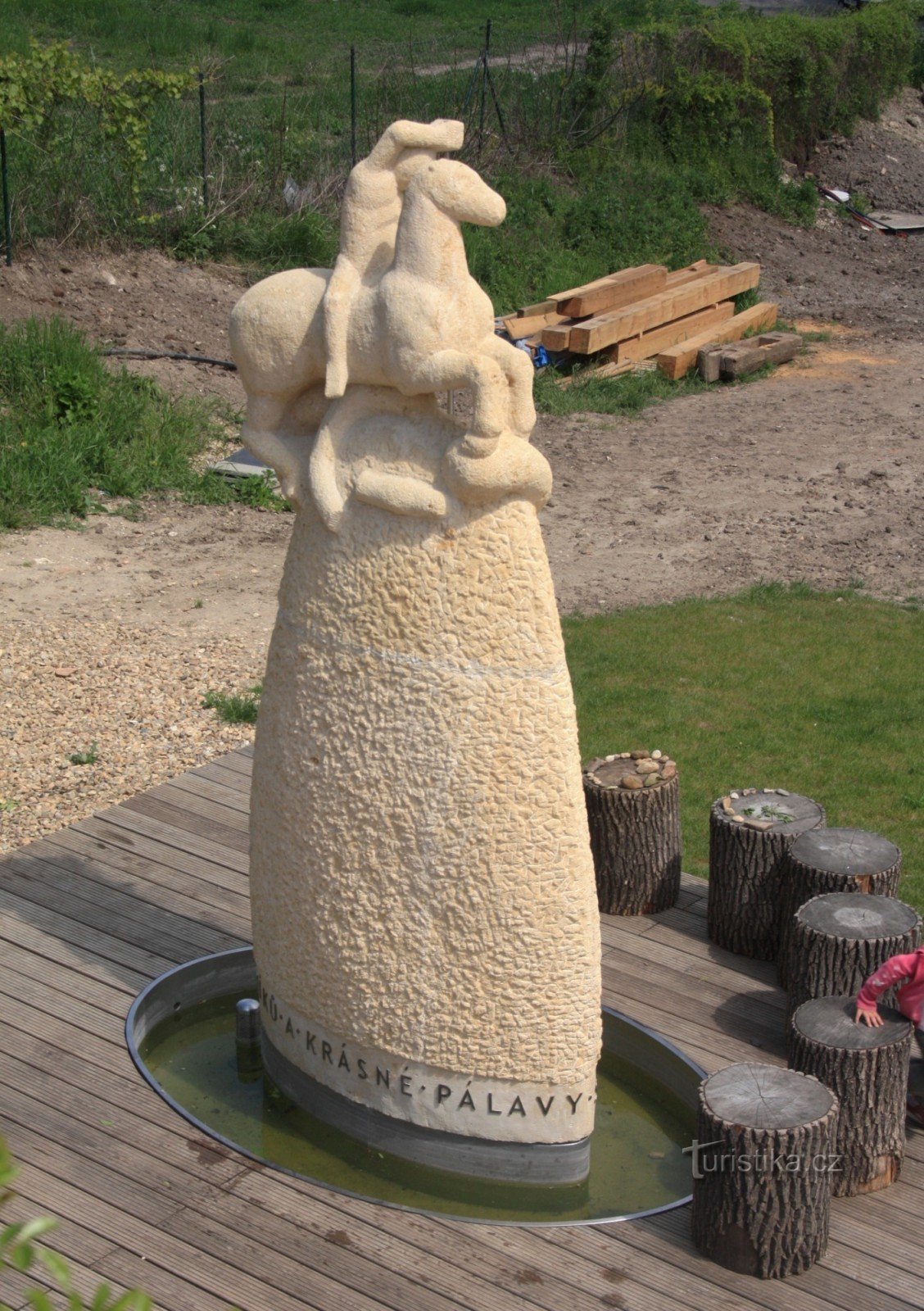 Klentnice - standbeeld van St. George