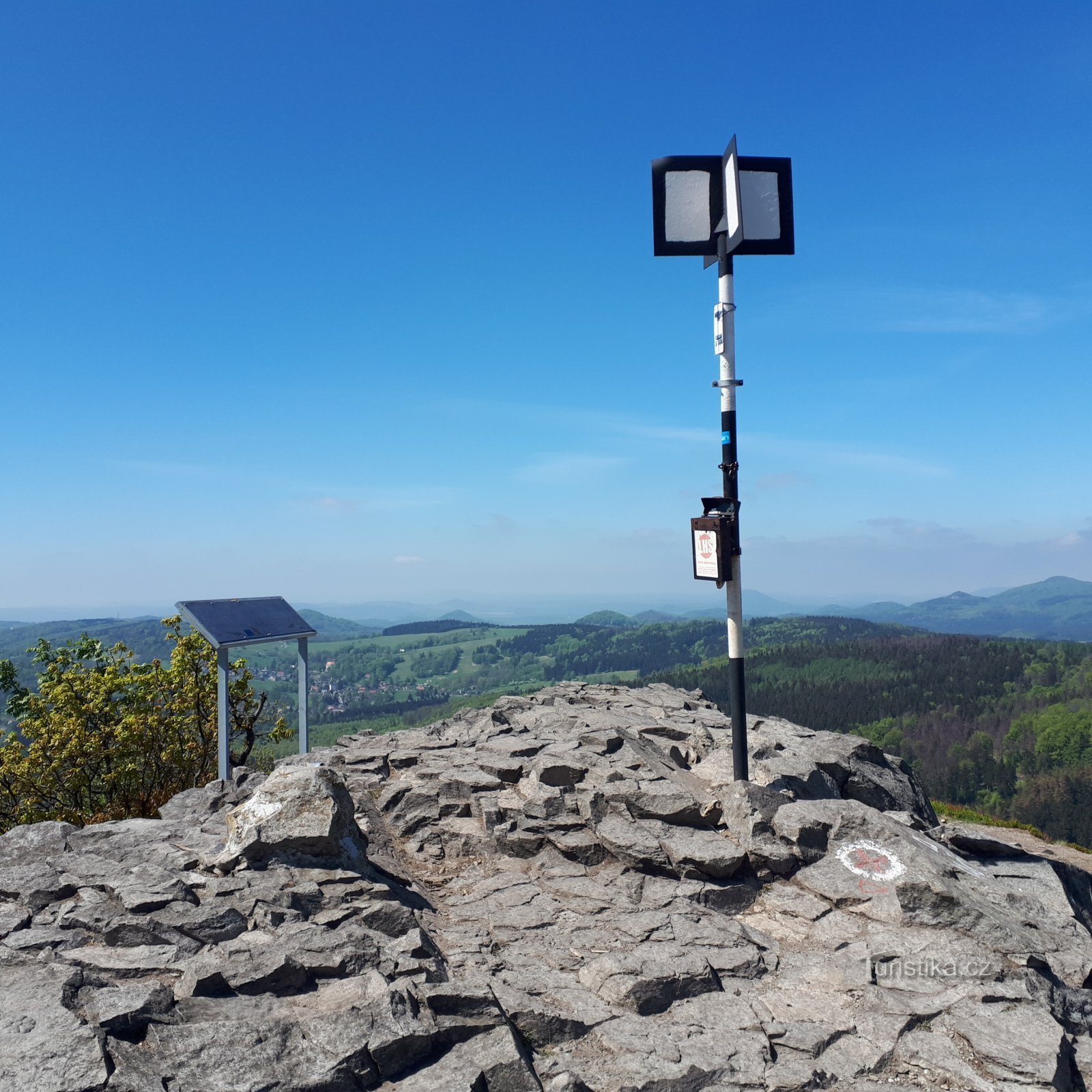 Ključ - Velika bukev - Smrekov les.