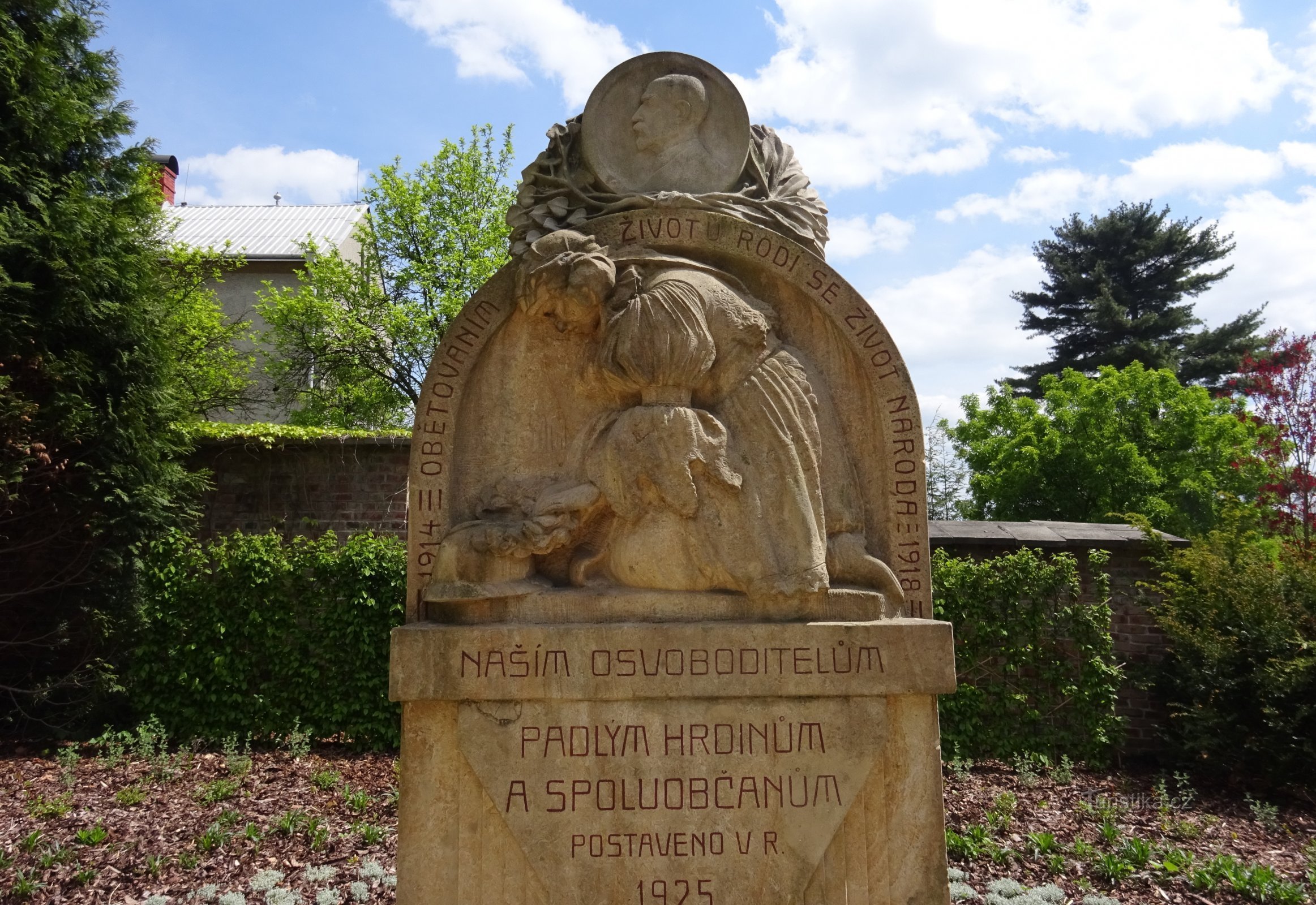 Klimkovice - World War I monument