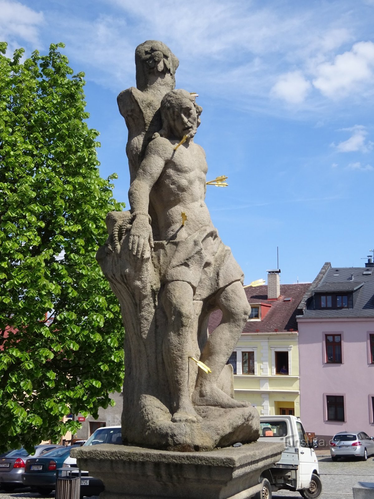 Klimkovice - staty av St. Sebastian på torget