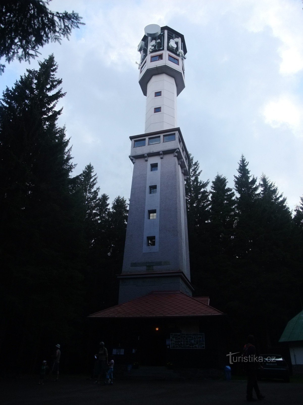 Klosterman uitkijktoren op Javorník