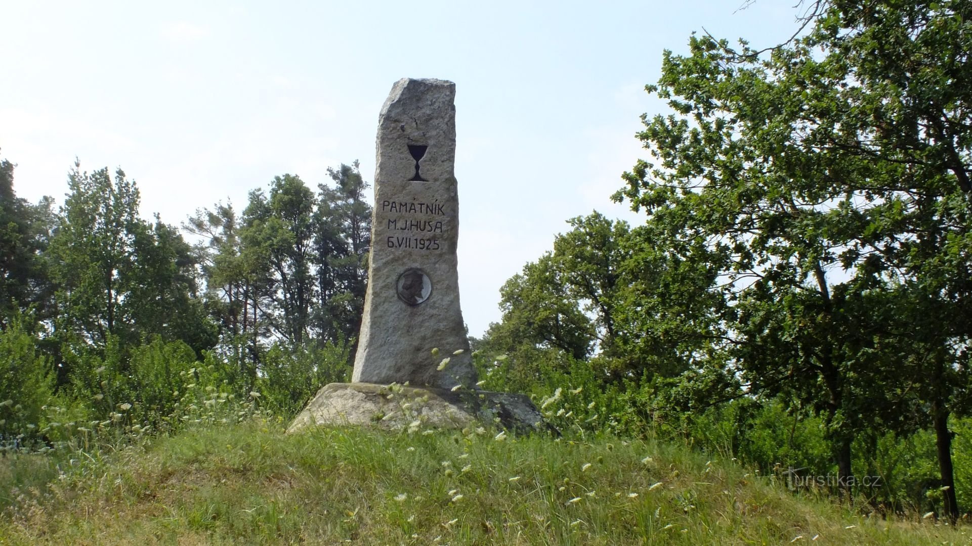 Kluky, monumento a Jan Hus