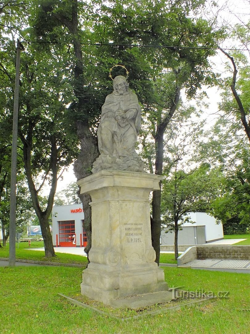 Kněževes κοντά στην Πράγα, St. Ιωάννης του Νεπομούκ